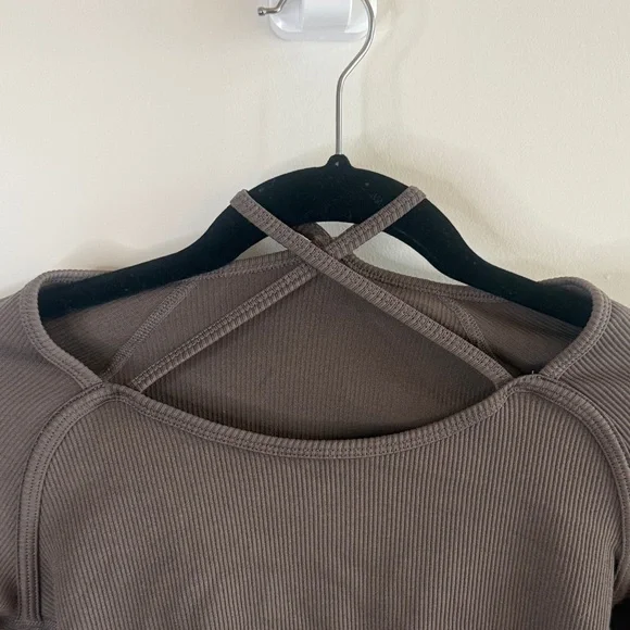 NWOT Chocolate Long Sleeve Ribbed Crop Top - Picture 3 of 5